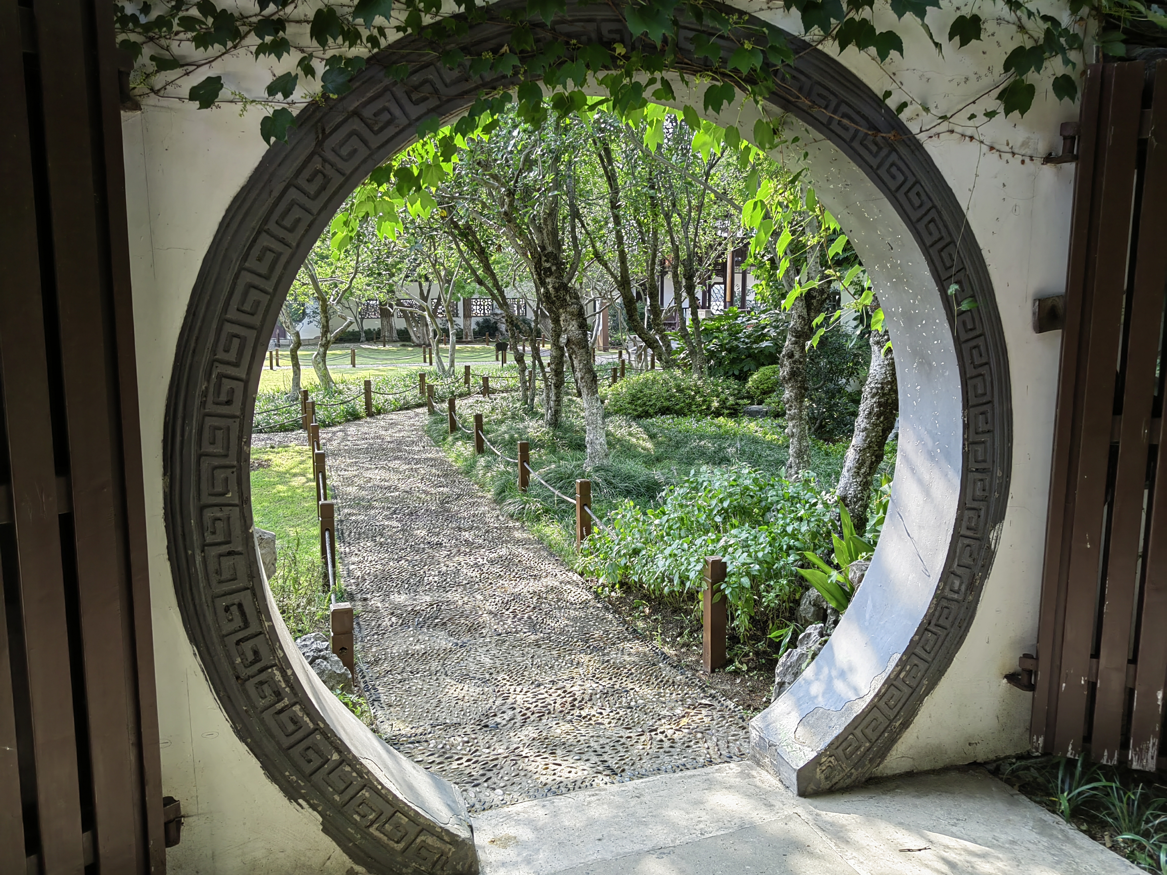 洛谷P1032 [NOIP 2002 提高组] 字串变换题解